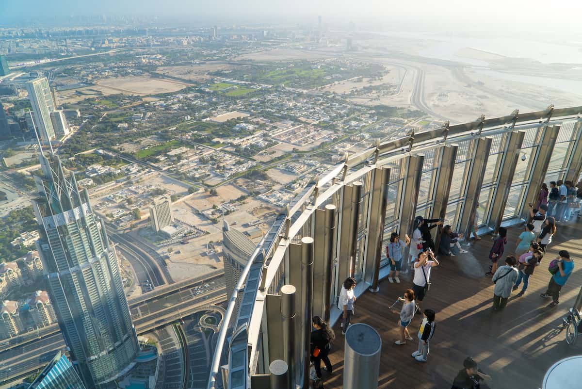 Dubai-observation-deck-on-the-125-floor-of-Khalifa-tower
